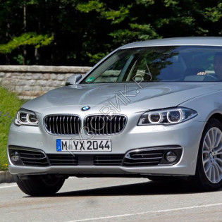 Передний бампер в цвет кузова BMW 5 series G30/31 (2016-) с омывателями