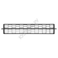 Решетка в передний бампер центральная Skoda Octavia A7  (2013-2017)